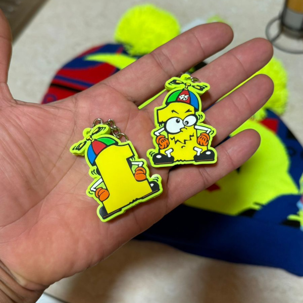 TOUCA E CHAVEIRO VR46 ou 20 COTAS NA AÇÃO DA R3